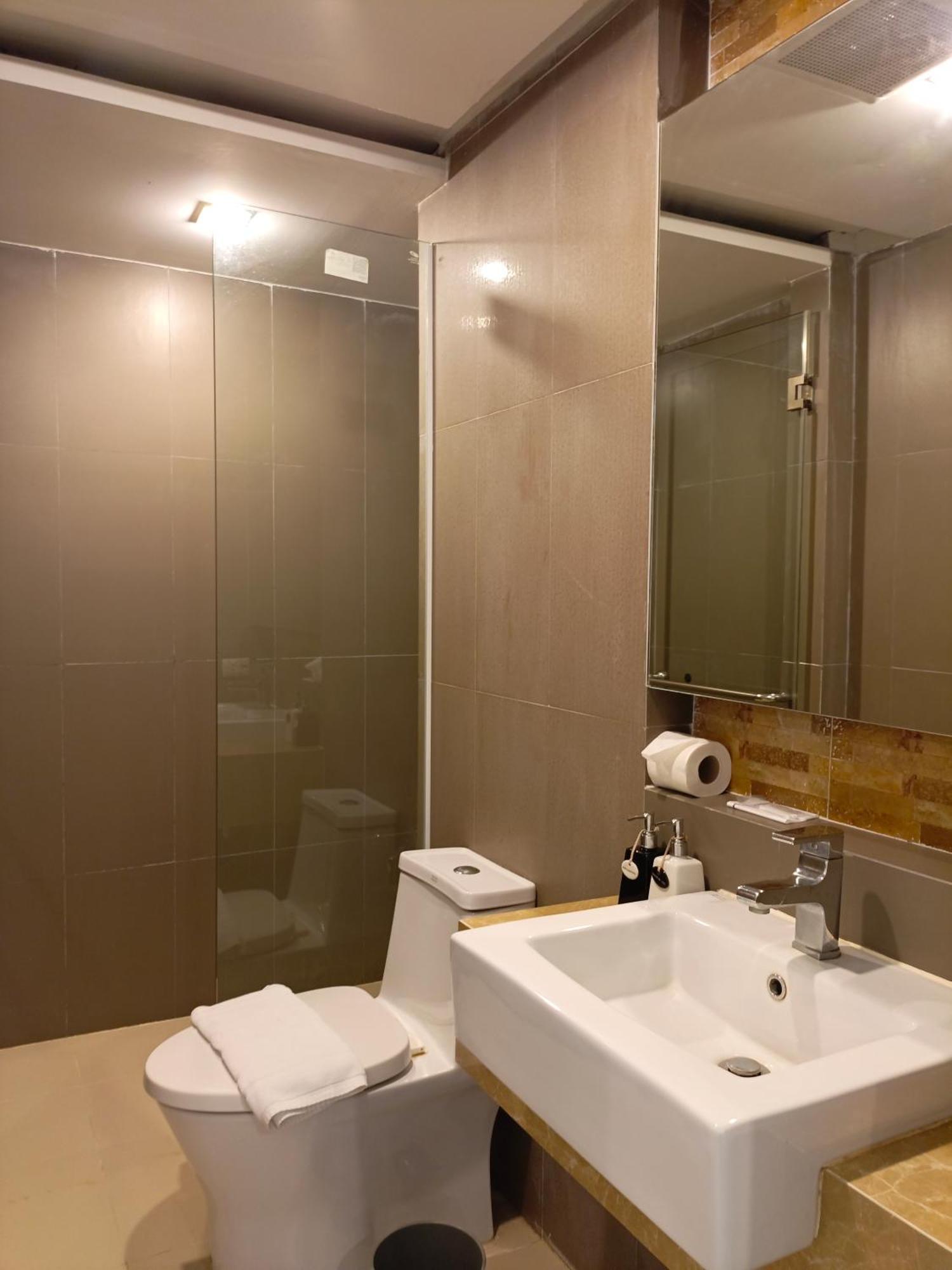 Wisdom Hotel & Residence Ράγιονγκ Εξωτερικό φωτογραφία